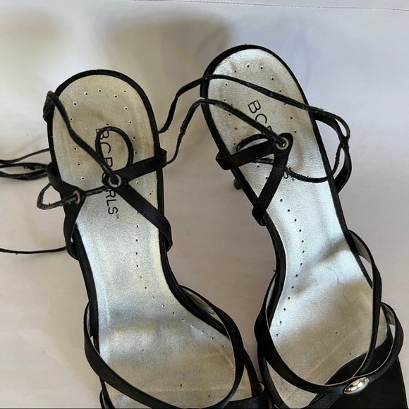 BCBGirls/ Black heels - Picture 6 of 7
